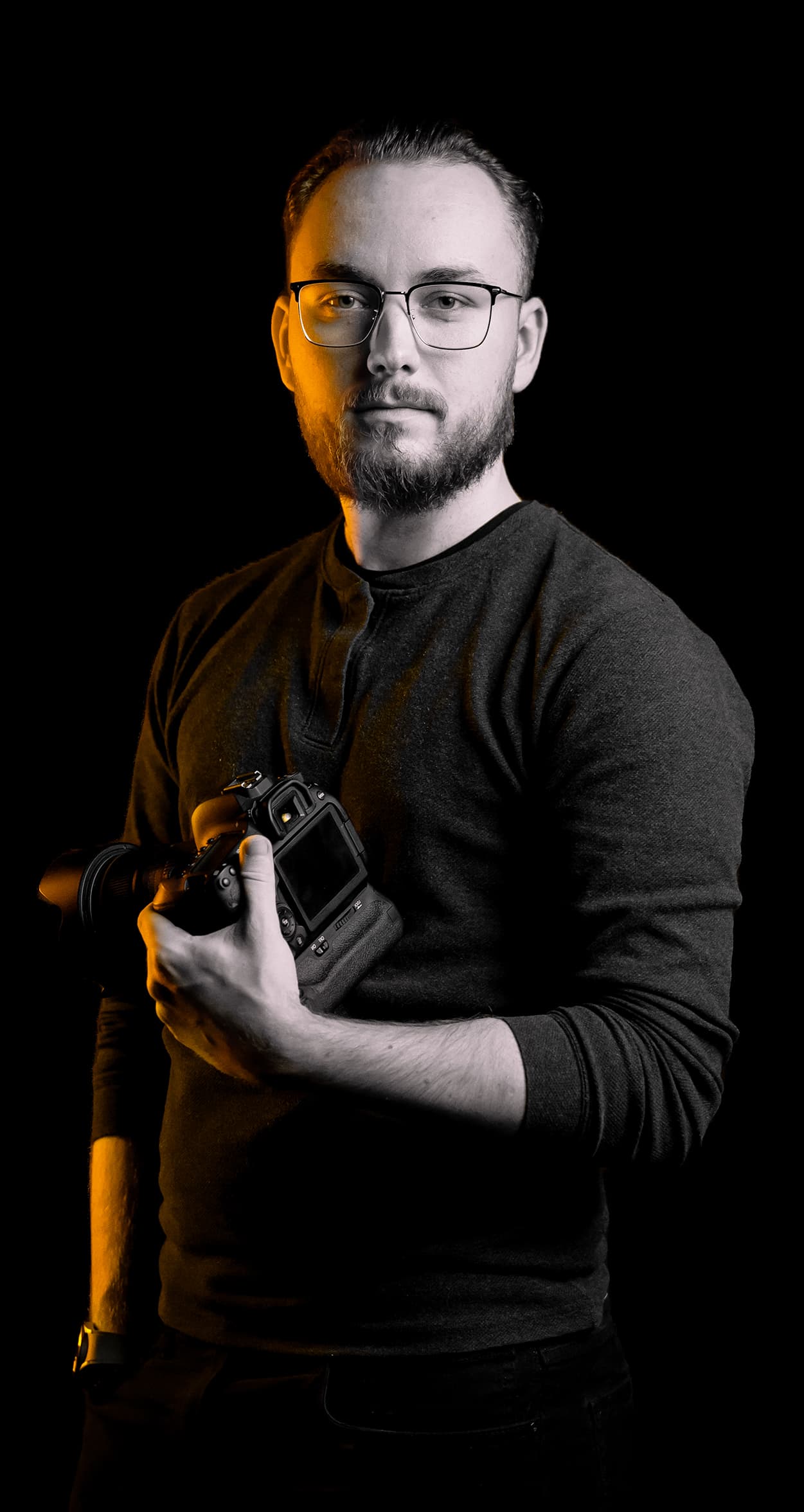 Yannic Fréson met een camera